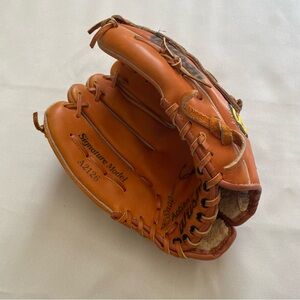 Wilson Baseball Glove Left Hand Throw LHT A2126 George Brett Signature Model